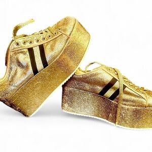Vintage y2k 2000s Gold glitter platform sneakers with gold glitter laces 3” sz 8